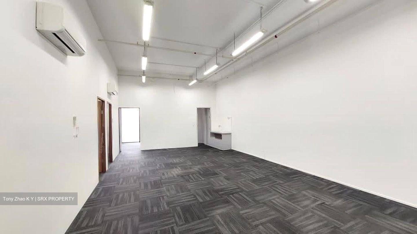 Az @ Paya Lebar (D14), Factory #572985781